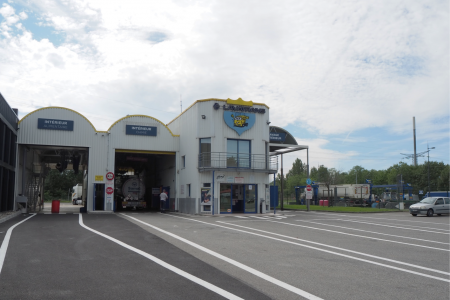 La station Eurocentre, c'est deux tunnels de lavage intérieur de citernes !