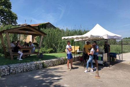 NOUVEAUTE STATION - Food Truck à LAVATRANS CAVAILLON