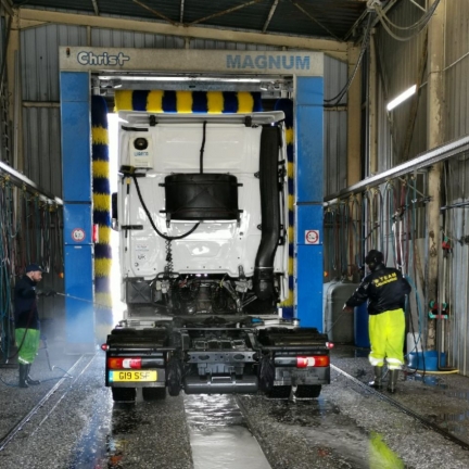 Camion lavage Fondeyre